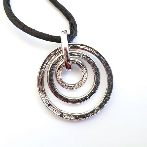 Nolan Miller Rhinestone Necklace Pendant Silver Tone Layered Multi Circle 16" - Picture 4 of 4